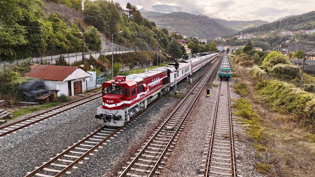 Karadeniz'de doğa şöleni! Turistik Karaelmas Ekspresi yolcularını büyüledi 21